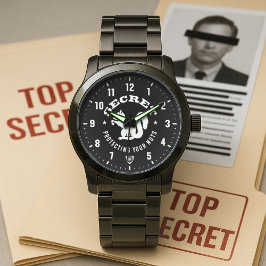 Secret Squirrel Protecting Your Nuts Personalized Horloge