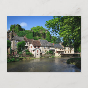 Segur-le-Chateau in het Franse briefkaart