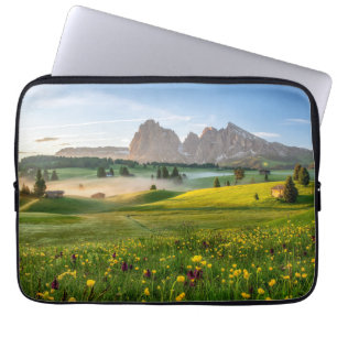 Seiser Alm, Dolomite Alps, Italië Laptop Sleeve