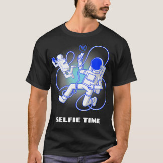 Selfie Time Astronaut T-shirt