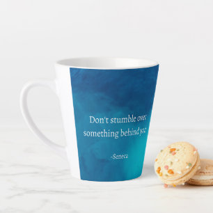 Seneca: Focus vooruit, niet op het verleden struik Latte Mok