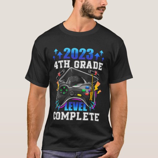 Senior Gamer 2023 4th Grade Level Complete 2023 Gr T-shirt (Voorkant)