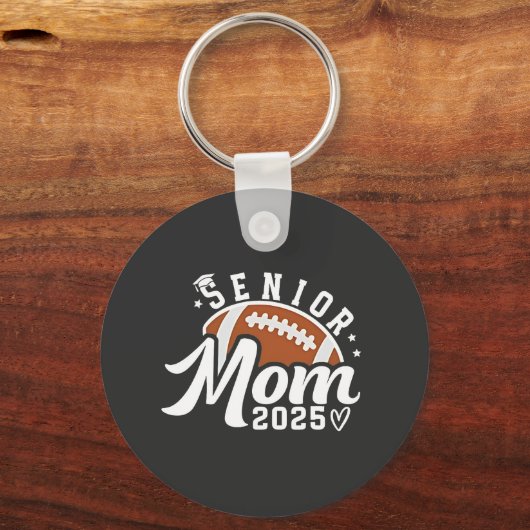 Senior Proud Mom 2025 Fantasy Football Afstuderen Sleutelhanger (Voorkant)