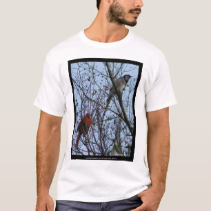 Sentinels Blauwe Gaai en Kardinaal door Lee Hiller T-shirt