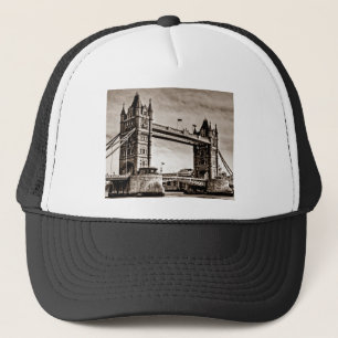  Sepia London Tower Bridge Trucker Pet
