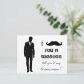 Seras-tu ma carte postale de groom ? (Debout devant)