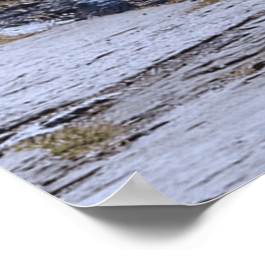 Sereen berglandschap met stromende rivier poster (Hoek)