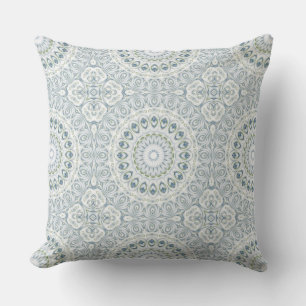 Serene Blauwe en Groene Mandala Patroon Ontwerp Kussen