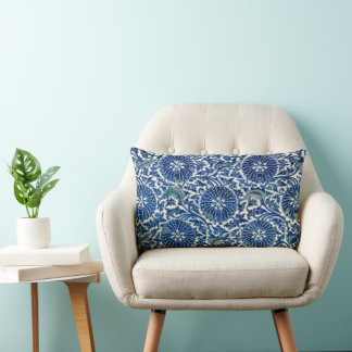 Serene Comfort: Blauw Bloemen Lumbaal Kussen