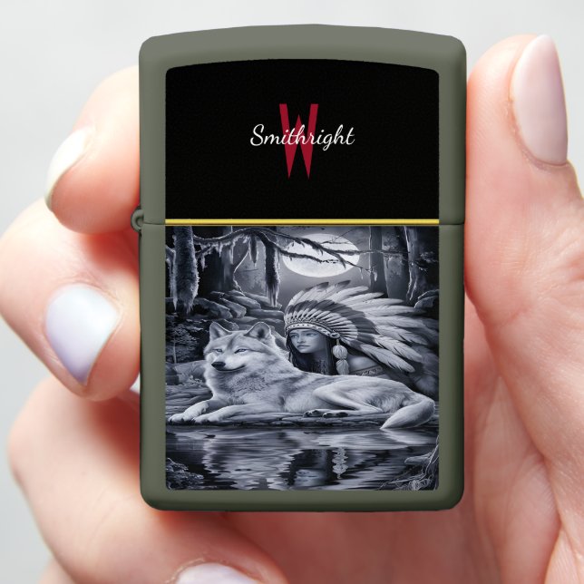 Serene indiaanse vrouw met wolf op Waters Edge (In Hand)