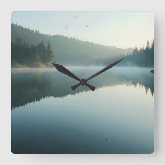 Serene Misty Lake Forest Morning Reflection Vierkante Klok (Voorkant)