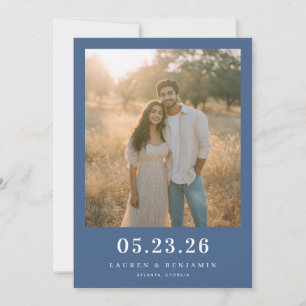 Serene Navy Natuurgetrouwe Foto Save The Date