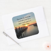 SERENE PSALM 118:24 ZONSONDERGANG OVER HET MEER VIERKANTE STICKER (Envelop)