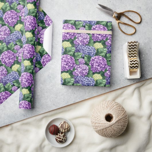 Serene Purple Floral Hydrangea Cadeaupapier (Crafts)