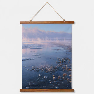 Serene Roze Zonsondergang Boven Reflecterende Kust Hangend Wandkleed