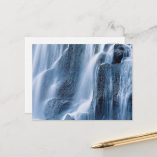 Serene Rustige Waterval Natuur Postkaart. Briefkaart
