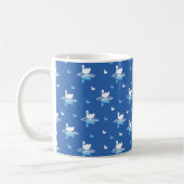 Serene Waters - Speels Swan Lake Pattern Design Koffiemok (Links)