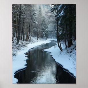 Serene Winterrivier Stromend Door Besneeuwd Bos Poster