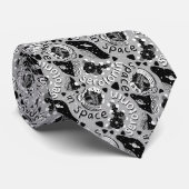 Serotonine in de ruimte op Grijzen Stropdas (Opgerold)