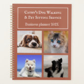 Service de marche pour chien assis avec un animal (Devant)