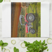 Serviette avec des tracteurs et des voitures de (Plié)