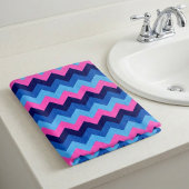 Serviette de bain à motif chevron bleu rose