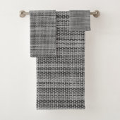 Serviette de bain grise en fausse maille (En situation)