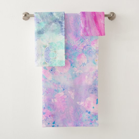 Serviette de bain lavée à impression de fleurs ill (En situation)
