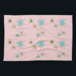 Serviette de cuisine atomique iconique rose de<br><div class="desc">Ce motif atomique iconique rose de serviette de cuisine de Starbursts (gros caractères) comporte les starbursts atomiques iconiques. C'est exact ! La vieille école, la première Madame Pink a coloré l'arrière - plan avec des taches d'or est le contexte parfait pour la turquoise vibrante, le céleri calmant, et les cercles...</div>