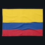 Serviette de cuisine avec Drapeau de la Colombie<br><div class="desc">Présentez notre serviette de cuisine vibrante avec le drapeau audacieux de la Colombie, conçu pour ajouter une touche de fierté culturelle et de fonctionnalité à votre cuisine! Réalisée avec une attention minutieuse aux détails, cette serviette de cuisine affiche fièrement le design emblématique du drapeau colombien. Il présente trois bandes horizontales...</div>