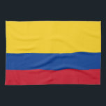 Serviette de cuisine avec Drapeau de la Colombie<br><div class="desc">Présentez notre serviette de cuisine vibrante avec le drapeau audacieux de la Colombie, conçu pour ajouter une touche de fierté culturelle et de fonctionnalité à votre cuisine! Réalisée avec une attention minutieuse aux détails, cette serviette de cuisine affiche fièrement le design emblématique du drapeau colombien. Il présente trois bandes horizontales...</div>