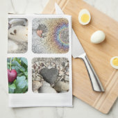 Serviette de cuisine avec une douzaine de coeurs - (Quart Plié)