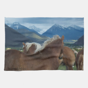 Serviette de cuisine de crinières et de montagnes