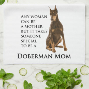 Serviette de cuisine de maman de dobermann