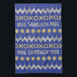 Serviette de cuisine "Hanoukka Hug Sameach"<br><div class="desc">Serviette de cuisine "Hanoukka Hug Sameach" Serviette de platsQuel cadeau amusant et merveilleux pour Hanoukka cette année! Merci d'être passé faire du shopping. Très apprécié ! Joyeux Chanukah/Hanoukka !Modèle: Serviette de cuisine 16" x 24" Éclaircir toute cuisine avec un ensemble de serviettes de cuisine personnalisées.En coton sergé, ces linges de...</div>