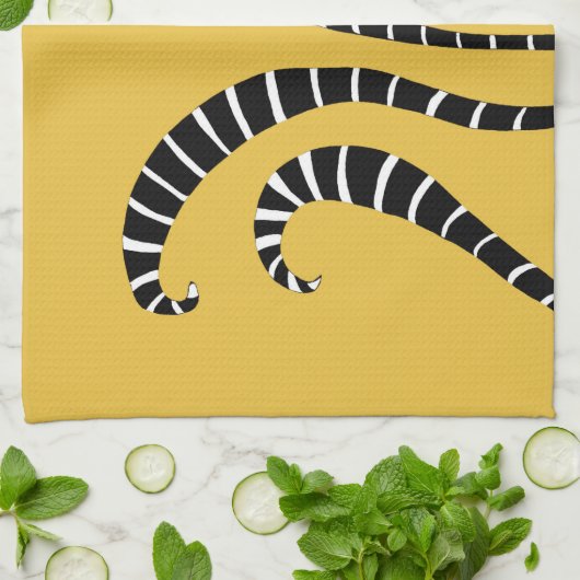 Serviette de cuisine - le lémur coupe la queue (Plié)