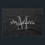 Serviette de cuisine noire et blanche fascinante<br><div class="desc">Serviette de cuisine noire et blanche fascinante de monogramme. Modèle élégant de typographie de manuscrit avec les lettres initiales nommées décorées d'un monogramme. Accessoire mignon de cuisine/cuisson de BBQ pour les hommes et des femmes. Conception élégante.</div>