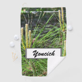 Serviette De Golf Aiguilles de pin par Kenneth Yoncich (En situation)