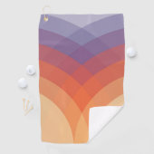 Serviette De Golf Arches pastel violettes, orange et bleues (En situation)
