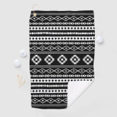 Serviette De Golf Aztec blanc sur le Motif de Motifs Mixtes Noirs (En situation)