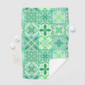 Serviette De Golf Carreaux décorés en vert et blanc (En situation)