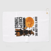 Serviette De Golf Chat d'Halloween Choses Effrayantes Sorcière Drôle (Horizontal)
