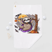 Serviette De Golf Chill Thrills Halloween Sloth T-Shirt surdimension (En situation)
