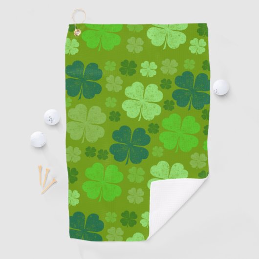 Serviette De Golf Clovers verts, Lucky Clovers, Saint Patrick's Day (En situation)