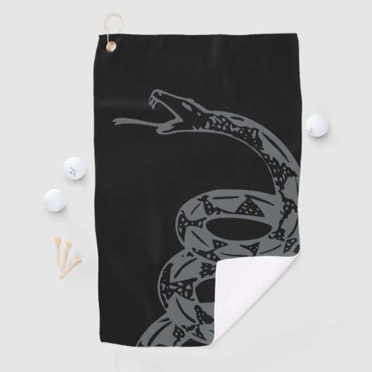 Serviette De Golf Drapeau de Gadsden Ne Marchez pas sur Moi Gris (En situation)