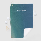 Serviette De Golf Eau Bleue turquoise Monogramme Abstrait Nom Plage (En situation)