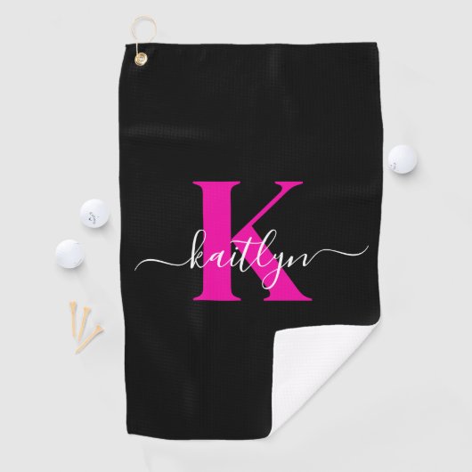 Serviette De Golf Élégant Noir Hot Rose Script Monogramme (En situation)