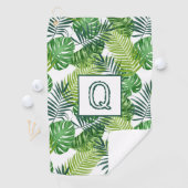 Serviette De Golf Feuilles tropicaux verts Monogramme Q (En situation)