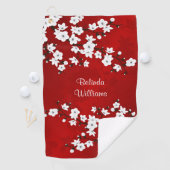 Serviette De Golf Fleurs rouges de cerisiers noirs et blancs (En situation)