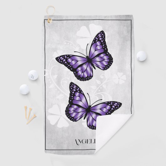Serviette de golf florale de papillon violet (En situation)